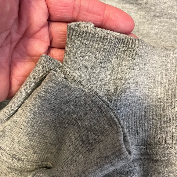 Men’s Champion Gray Hoodie Size XL - Picture 5 of 12